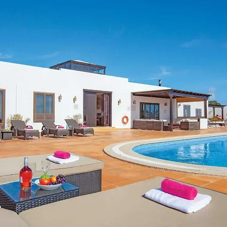 Playa Blanca Sleeps 10 Pool Air Con Wifi *