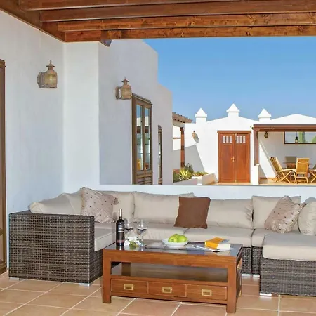 Playa Blanca Sleeps 10 Pool Air Con Wifi *