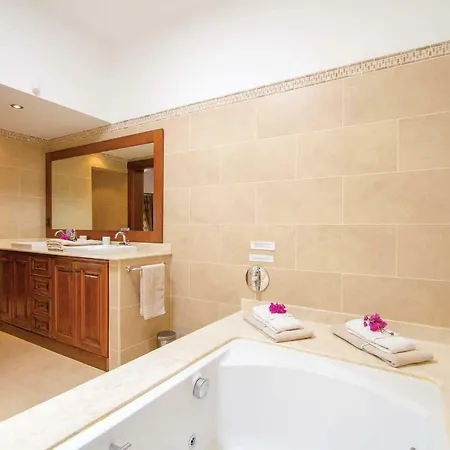 Willa Playa Blanca Sleeps 10 Pool Air Con Wifi Playa Blanca (Lanzarote)